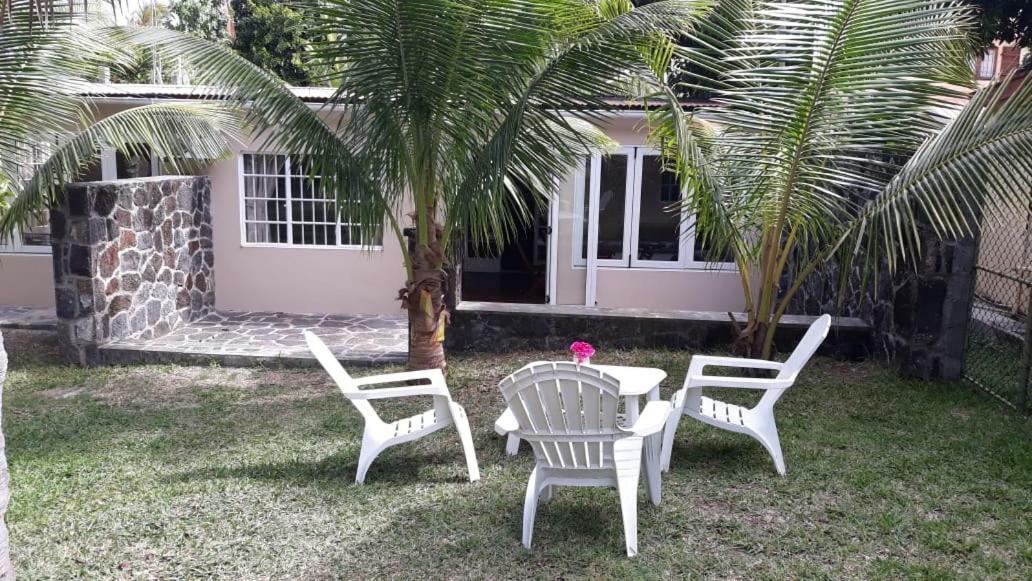 Appartement Whynot Mauritius à Grand Gaube Extérieur photo